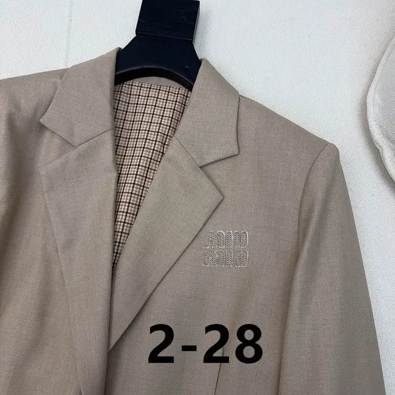 MiuMiu S-XL  (42)